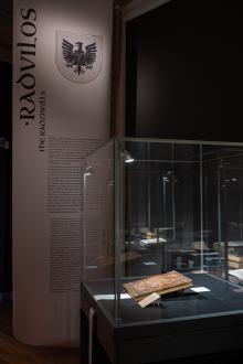 Paroda „Nepažintas senųjų knygų pasaulis: Lietuvos Didžiosios Kunigaikštystės didikų paveldas Vilniaus bibliotekose“, 2023 m. lapkričio 22 d. – 2024 m. kovo 31 d.